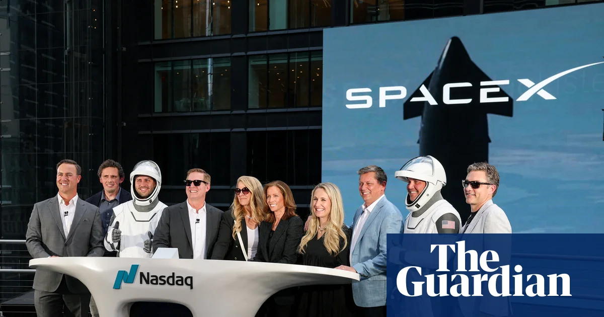 Americans Warn SpaceX’s Market Debut Could Turn Retirement Savings Into a Tech Gamble