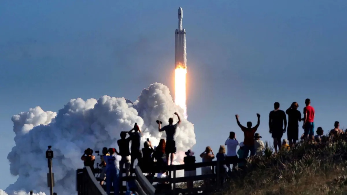 SpaceX Overtakes Amazon as Valuation Surges to $2.7 Trillion After Cursor Deal