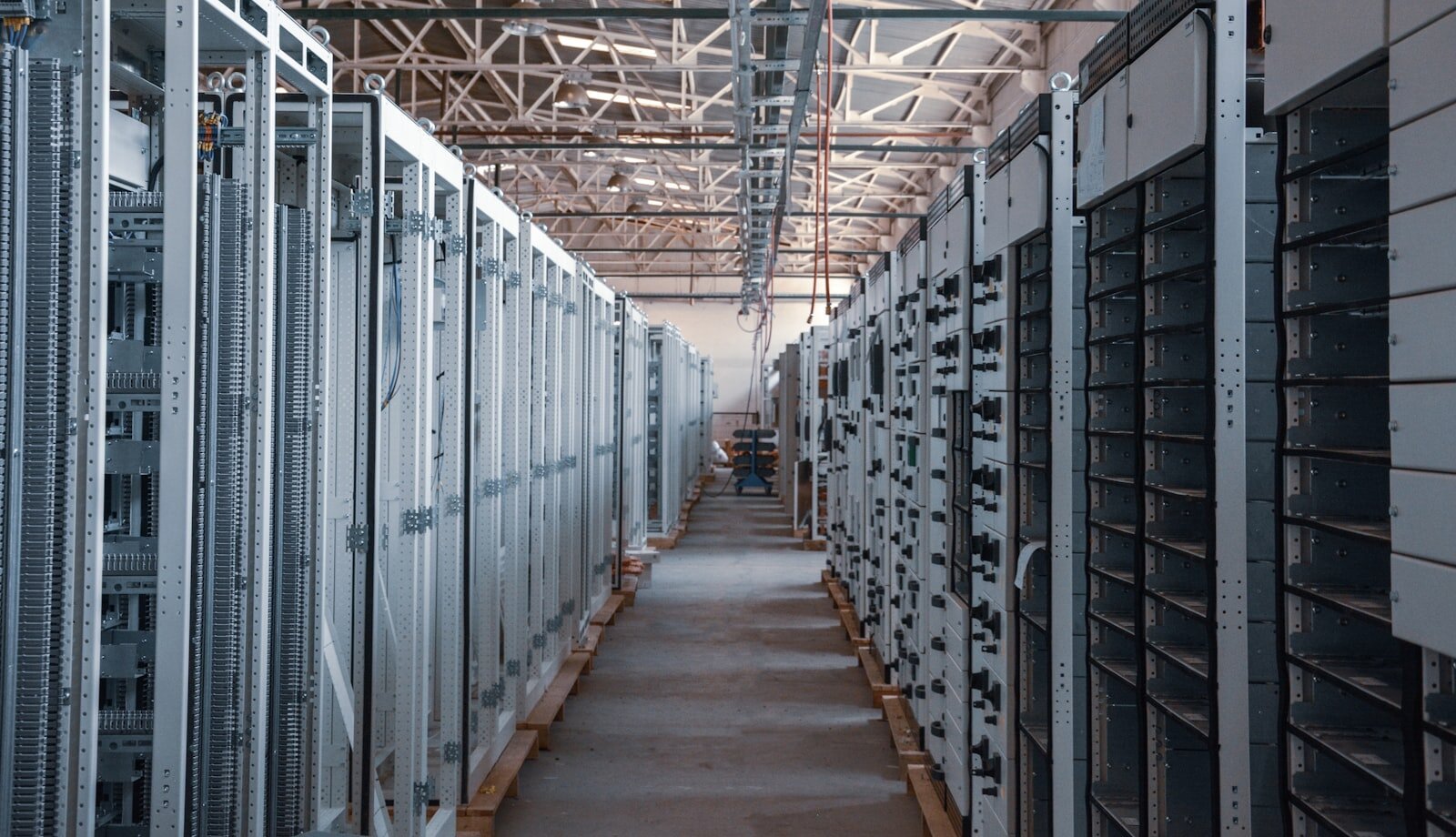 Moonshot’s Kimi Update Rekindles the Open-Source AI Debate as Markets and Policymakers React