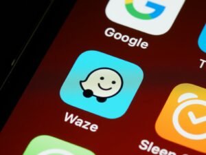 Waze Adds Gemini Voice Commands, Smarter Routing and a Quieter Driving Mode