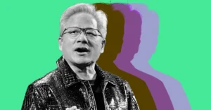 Man with glasses and a leather jacket speaks, set against a green background with multicolored silhouettes.