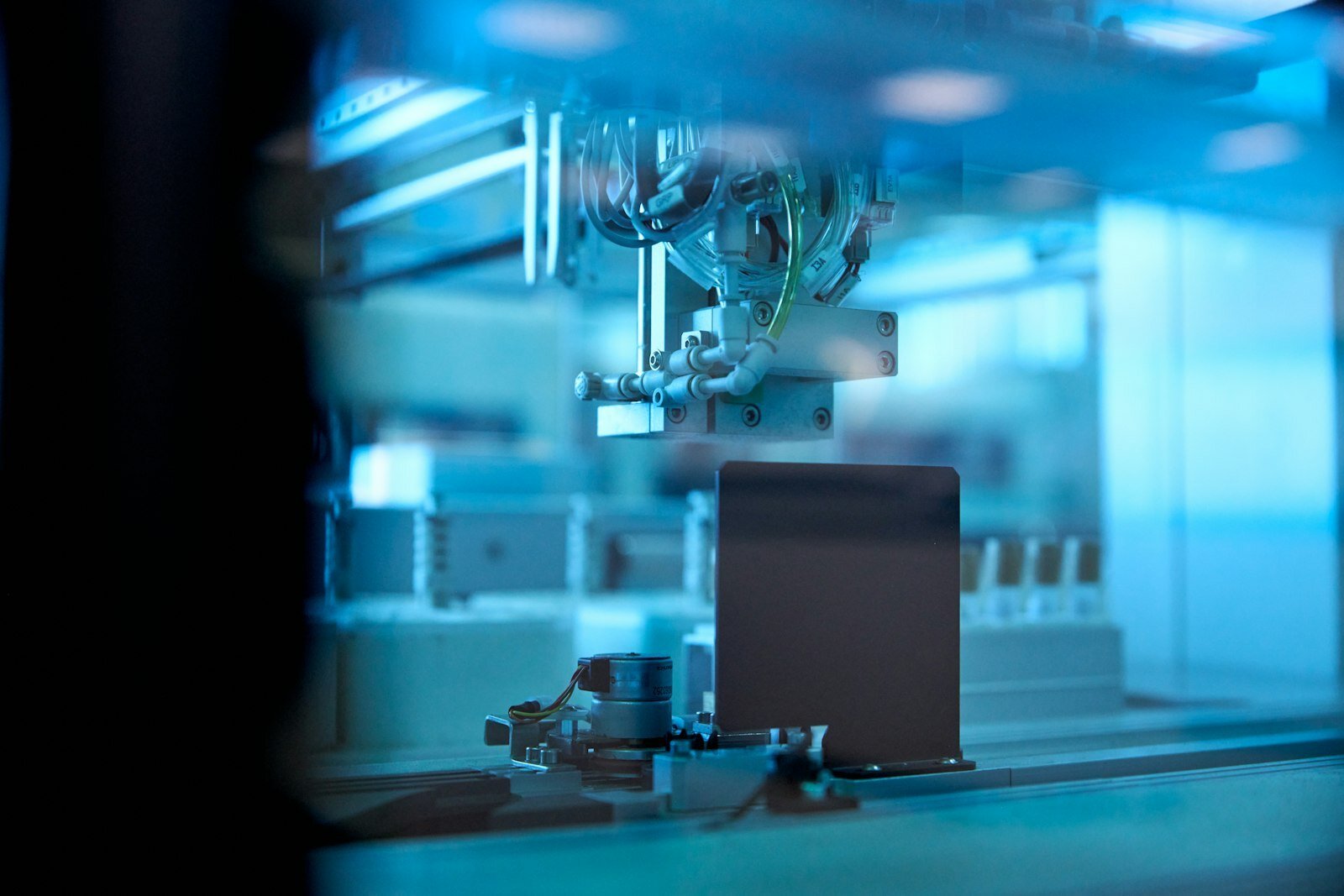 Vivodyne HIVE lab equipment for AI drug discovery in a human data center
