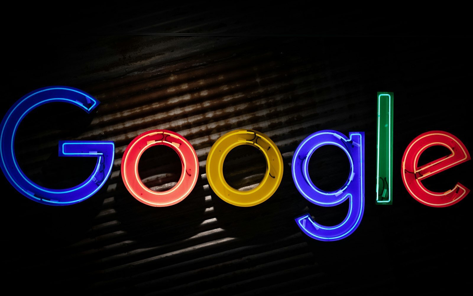 Google AI watermark settings on a laptop screen