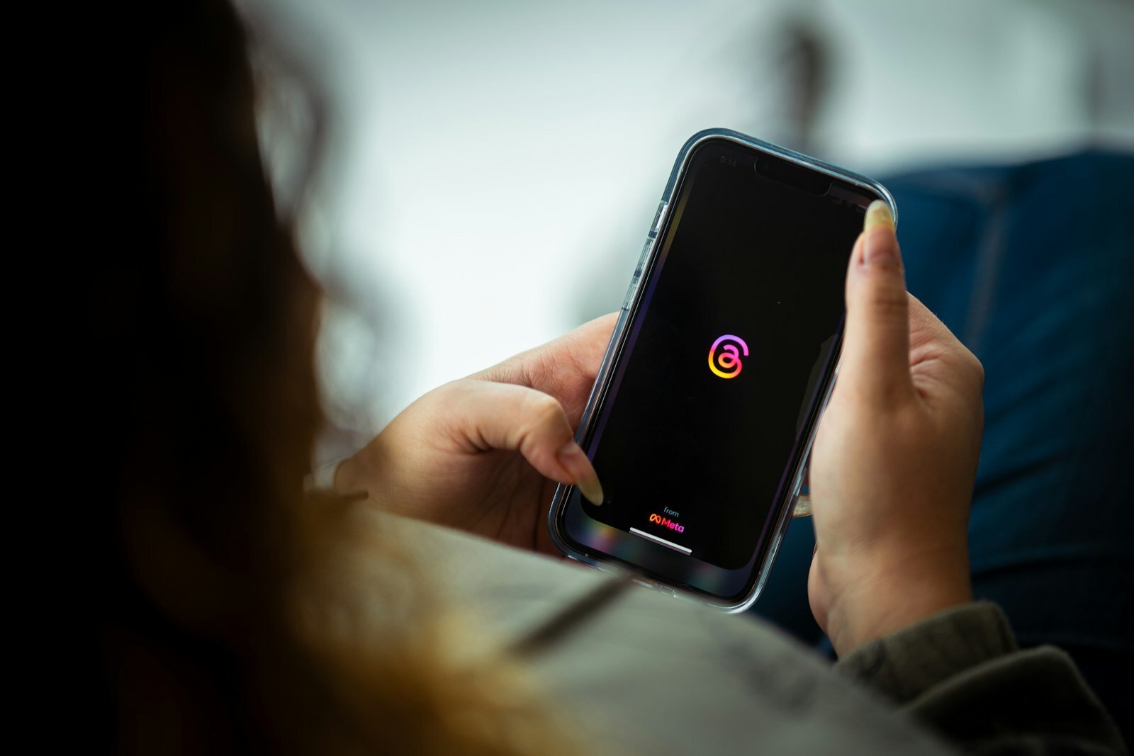 Muse downloads analysis with Meta app on smartphone screen